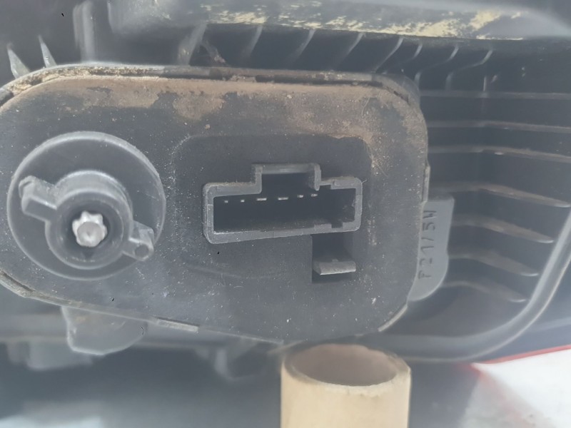 Recambio de piloto trasero izquierdo para citroën c-elysee (dd_) 1.6 bluehdi 100 referencia OEM IAM 9817303780  