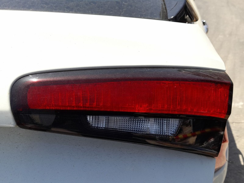 Recambio de piloto trasero derecho interior para fiat tipo station wagon (356_, 357_) 1.4 lpg (356wxf1b) referencia OEM IAM 5218