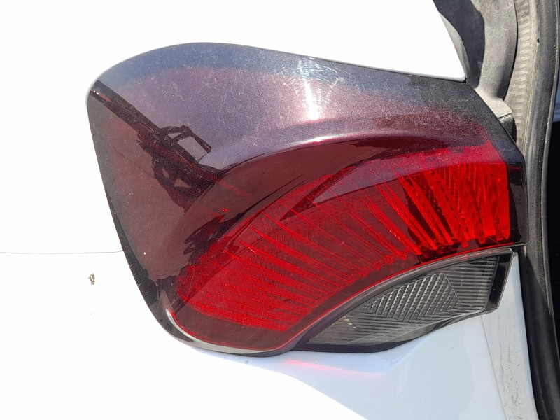 Recambio de piloto trasero izquierdo interior para fiat tipo station wagon (356_, 357_) 1.4 lpg (356wxf1b) referencia OEM IAM 52