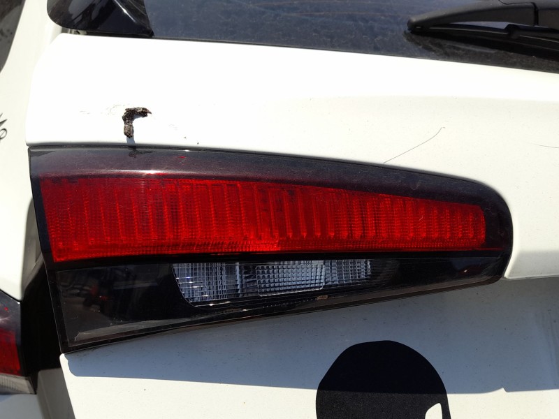 Recambio de piloto trasero izquierdo interior para fiat tipo station wagon (356_, 357_) 1.4 lpg (356wxf1b) referencia OEM IAM 52