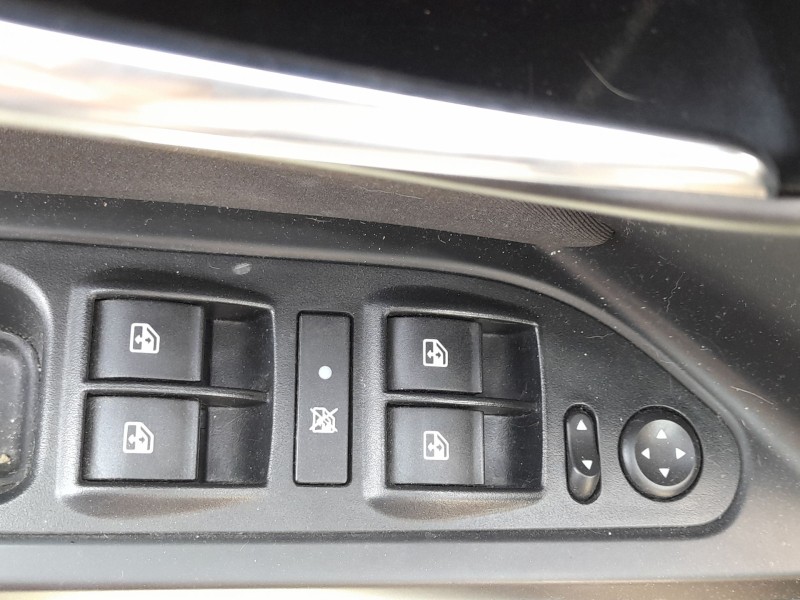 Recambio de mando elevalunas delantero izquierdo para fiat tipo station wagon (356_, 357_) 1.4 lpg (356wxf1b) referencia OEM IAM