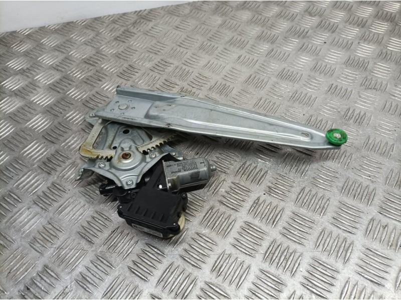 Recambio de elevalunas trasero izquierdo para toyota avensis (t27) active referencia OEM IAM 8570102010 961920100 ELECTRICO 10 P