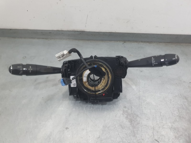 Recambio de mando luces y limpia para citroën ds5 2.0 hdi 165 referencia OEM IAM 98000242ZD  