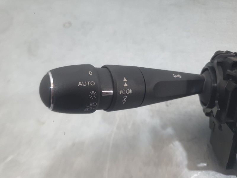 Recambio de mando luces y limpia para citroën ds5 2.0 hdi 165 referencia OEM IAM 98000242ZD  