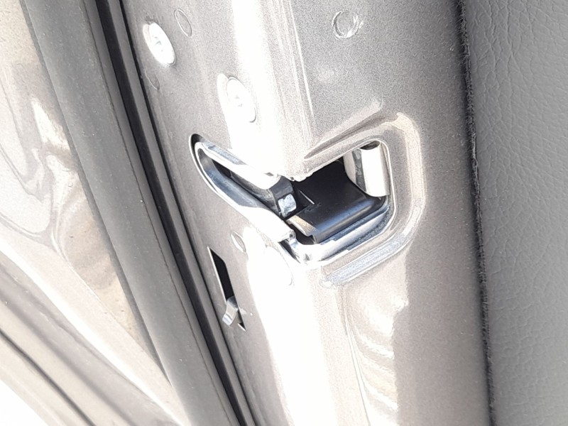 Recambio de cerradura puerta trasera izquierda para mercedes-benz clase a (w176) a 180 cdi / d (176.012) referencia OEM IAM A204