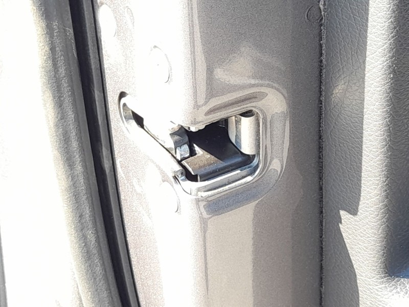Recambio de cerradura puerta delantera izquierda para mercedes-benz clase a (w176) a 180 cdi / d (176.012) referencia OEM IAM A1