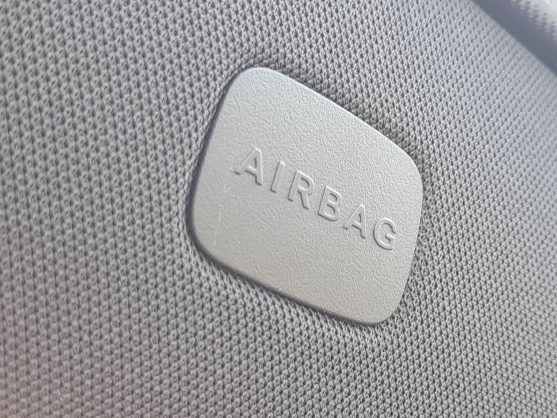 Recambio de airbag cortina delantero izquierdo para mercedes-benz clase a (w176) a 180 cdi / d (176.012) referencia OEM IAM A176