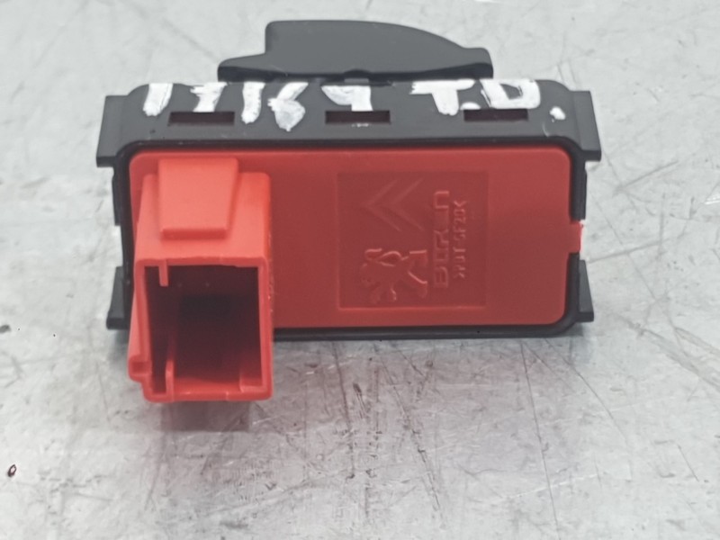 Recambio de mando elevalunas trasero derecho para citroën ds5 2.0 hdi 165 referencia OEM IAM 96664318ZD  