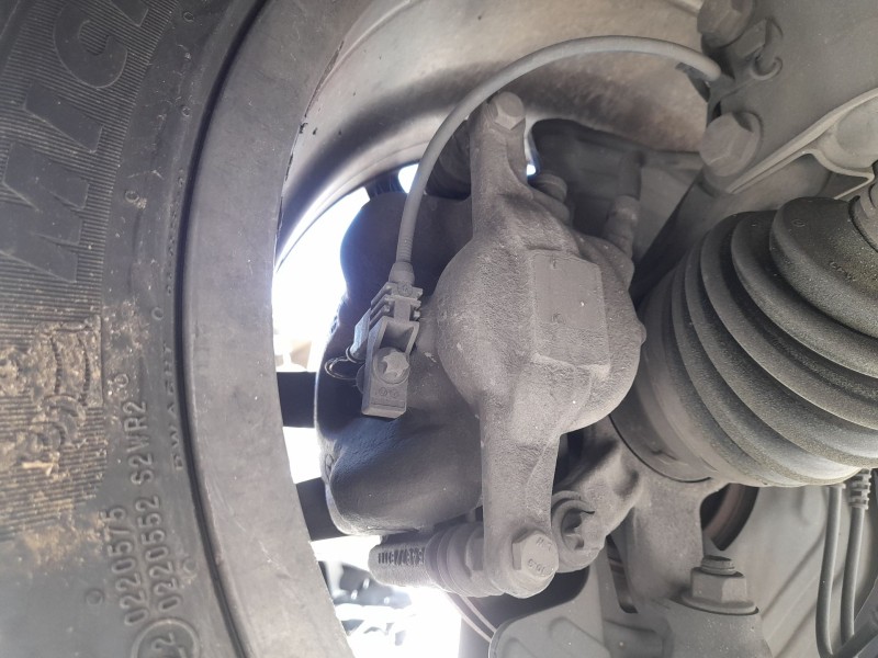 Recambio de pinza freno delantera izquierda para mercedes-benz clase a (w176) a 180 cdi / d (176.012) referencia OEM IAM A000421