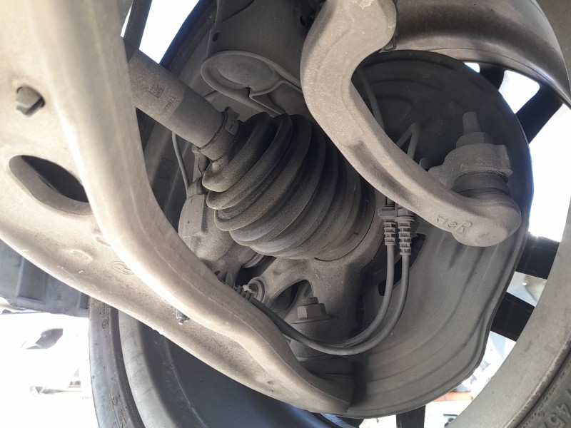 Recambio de mangueta delantera derecha para mercedes-benz clase a (w176) a 180 cdi / d (176.012) referencia OEM IAM A2463320200 