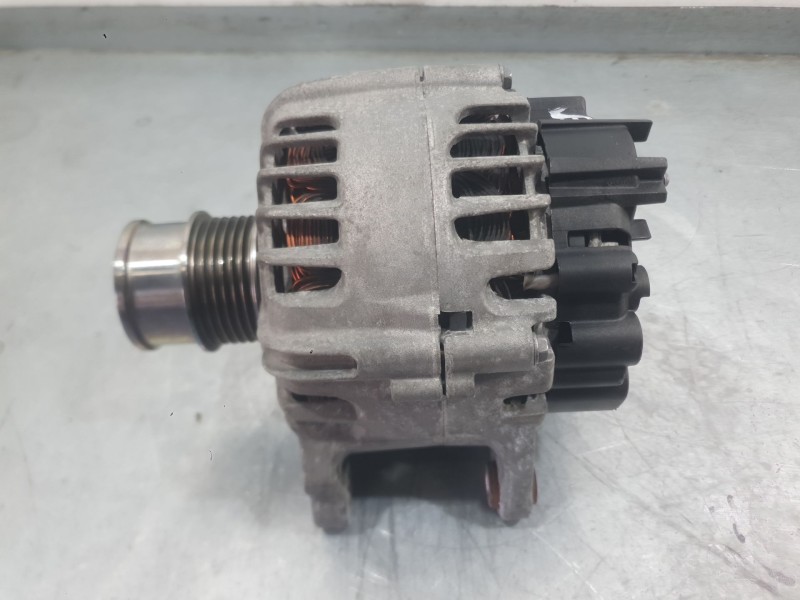 Recambio de alternador para seat ibiza (kj1) style referencia OEM IAM 04E903015GX  