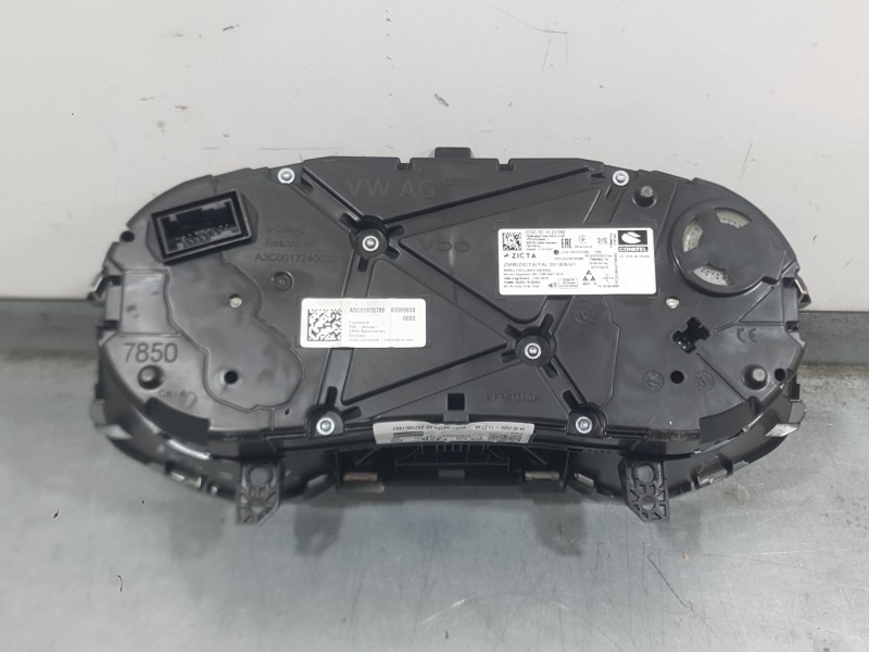 Recambio de cuadro instrumentos para seat ibiza (kj1) style referencia OEM IAM 6F0920740B  