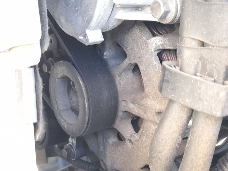 Recambio de alternador para citroën c4 cactus 1.6 hdi 90 referencia OEM IAM 9674646180  