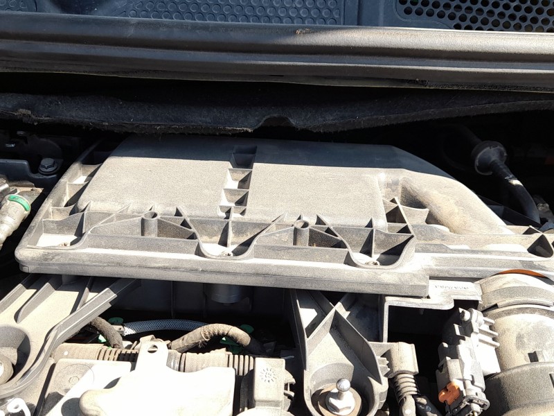 Recambio de carcasa filtro aire para citroën c4 cactus 1.6 hdi 90 referencia OEM IAM 1420V1  