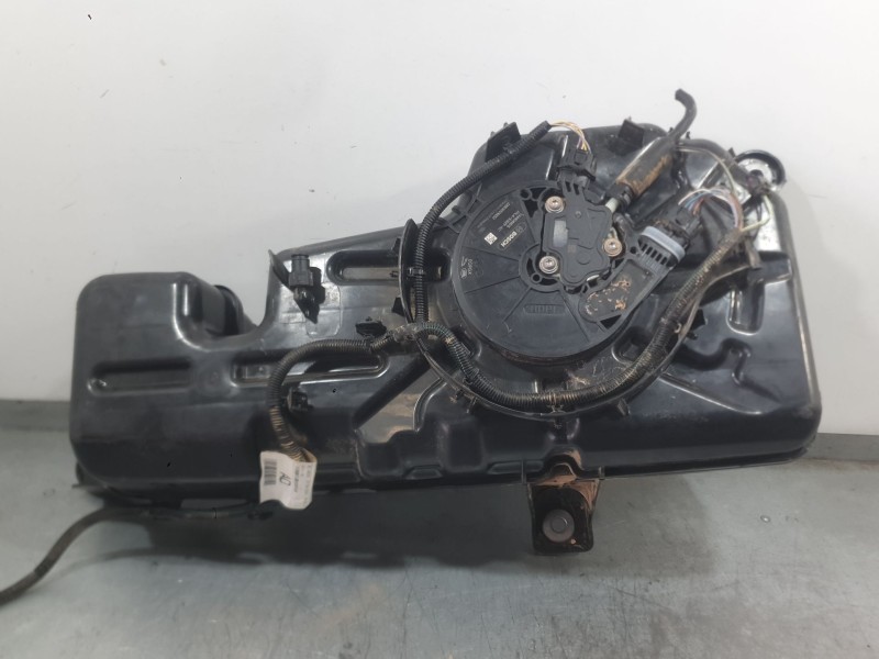 Recambio de deposito adblue para land rover range rover evoque (l551) 2.0 d150 mhev 4x4 referencia OEM IAM   