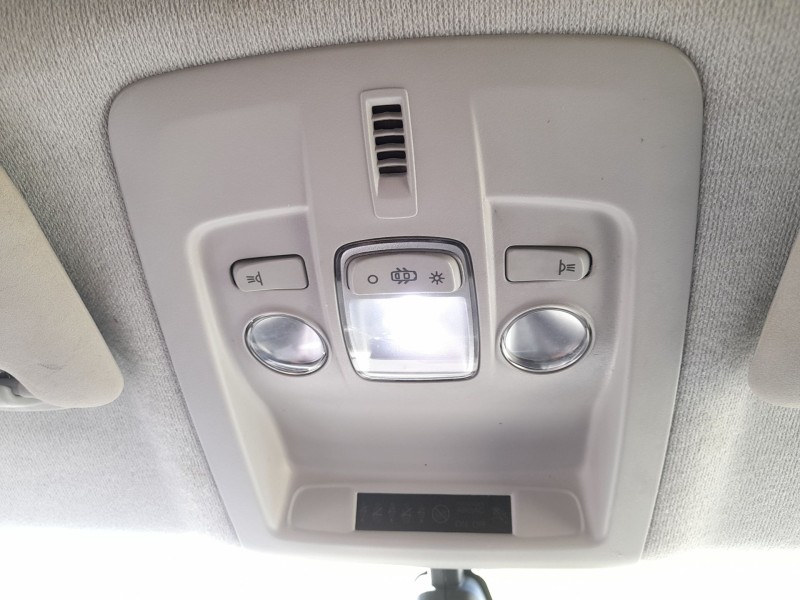 Recambio de luz interior para citroën c4 cactus 1.6 hdi 90 referencia OEM IAM 96781445ZD  