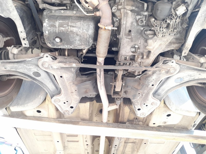 Recambio de puente delantero para citroën c4 cactus 1.6 hdi 90 referencia OEM IAM 9808011780  