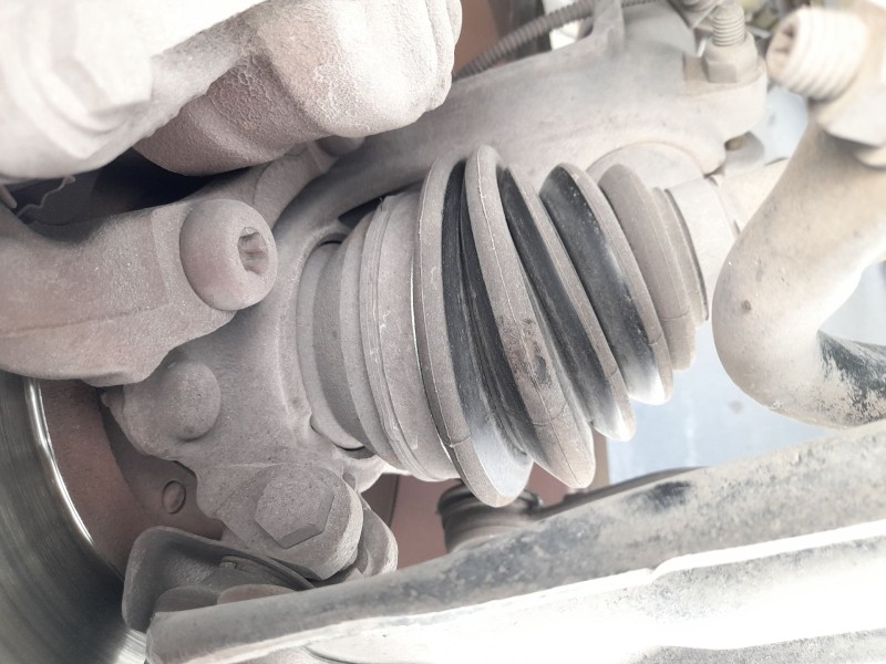 Recambio de transmision delantera derecha para citroën c4 cactus 1.6 hdi 90 referencia OEM IAM 9677477180 1611524180 