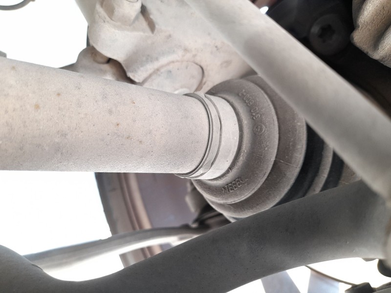 Recambio de transmision delantera izquierda para citroën c4 cactus 1.6 hdi 90 referencia OEM IAM 9677477080 1611524380 
