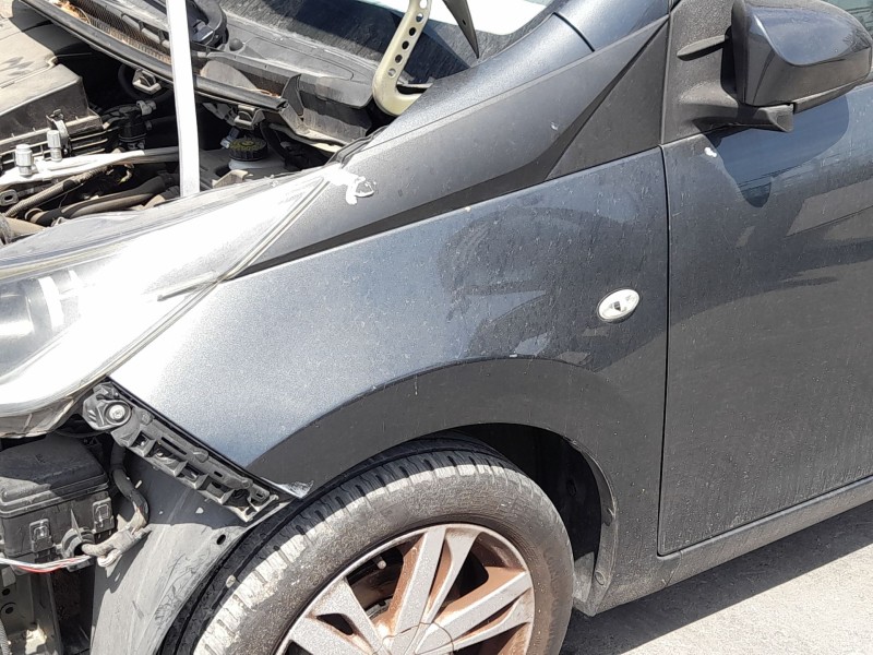 Recambio de aleta delantera izquierda para toyota aygo (_b4_) 1.0 (kgb40) referencia OEM IAM 538120H030  