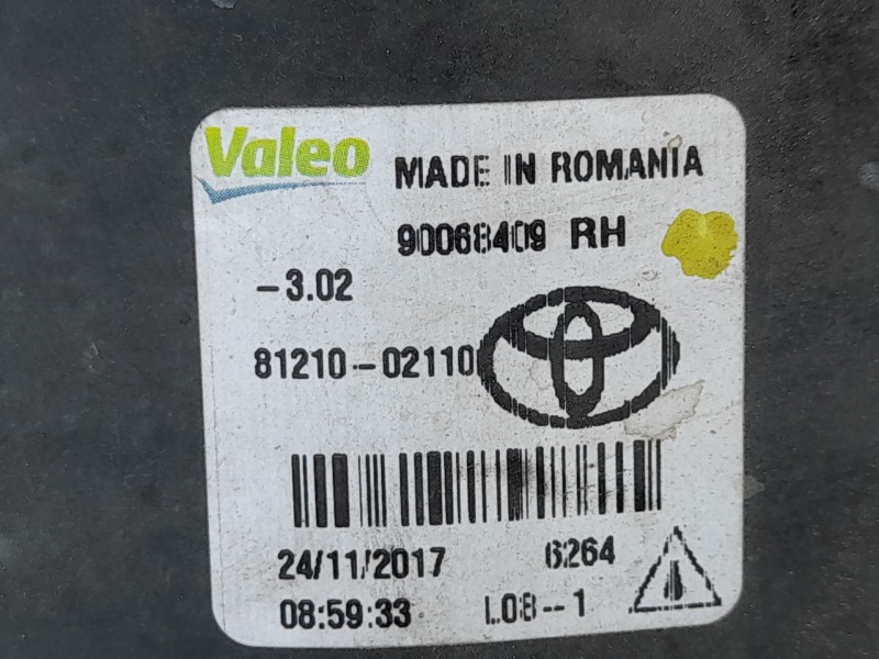 Recambio de faro antiniebla derecho para toyota aygo (_b4_) 1.0 (kgb40) referencia OEM IAM 8121002110  