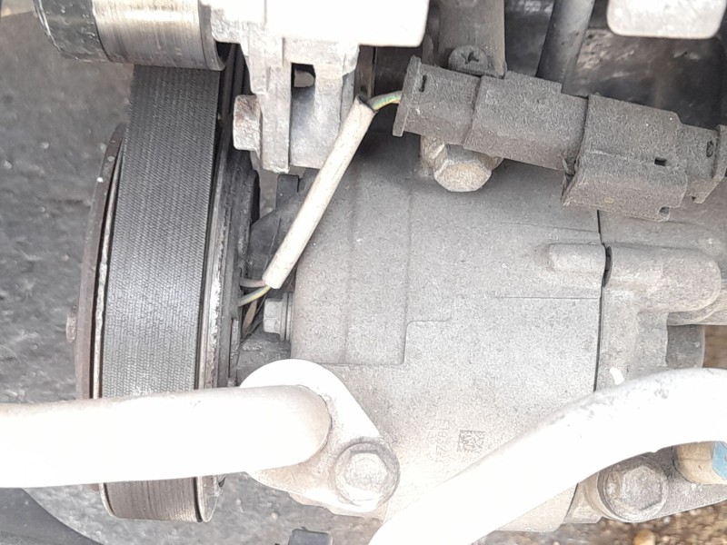 Recambio de compresor aire acondicionado para toyota aygo (_b4_) 1.0 (kgb40) referencia OEM IAM 88310YV010  