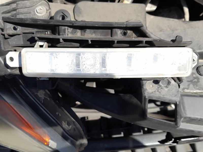Recambio de piloto izquierdo luz diurna para toyota aygo (_b4_) 1.0 (kgb40) referencia OEM IAM   