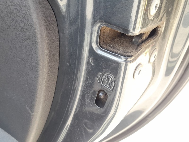 Recambio de cerradura puerta trasera derecha para toyota aygo (_b4_) 1.0 (kgb40) referencia OEM IAM 6905002391  