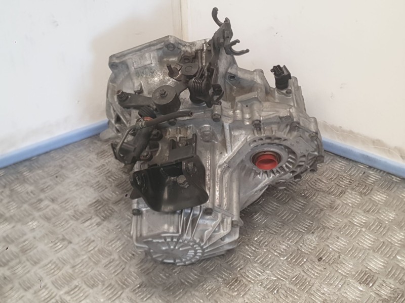 Recambio de caja cambios para kia cerato i sedán (ld) 1.6 referencia OEM IAM 4300028843 5 Velocidades 