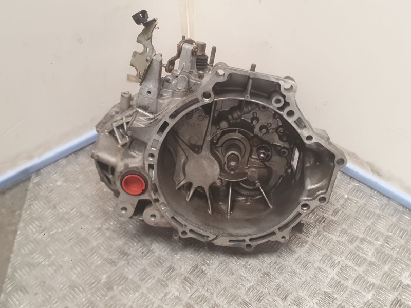 Recambio de caja cambios para mazda 6 sedán (gg) 2.0 di (gg14) referencia OEM IAM AC0217151 AC021701XE 