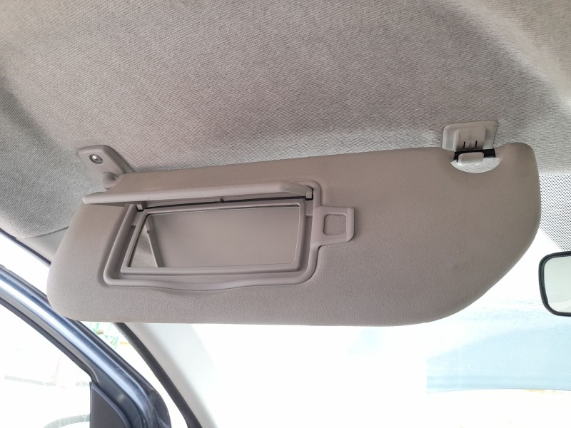 Recambio de parasol izquierdo para toyota aygo (_b4_) 1.0 (kgb40) referencia OEM IAM 047410H080B0  