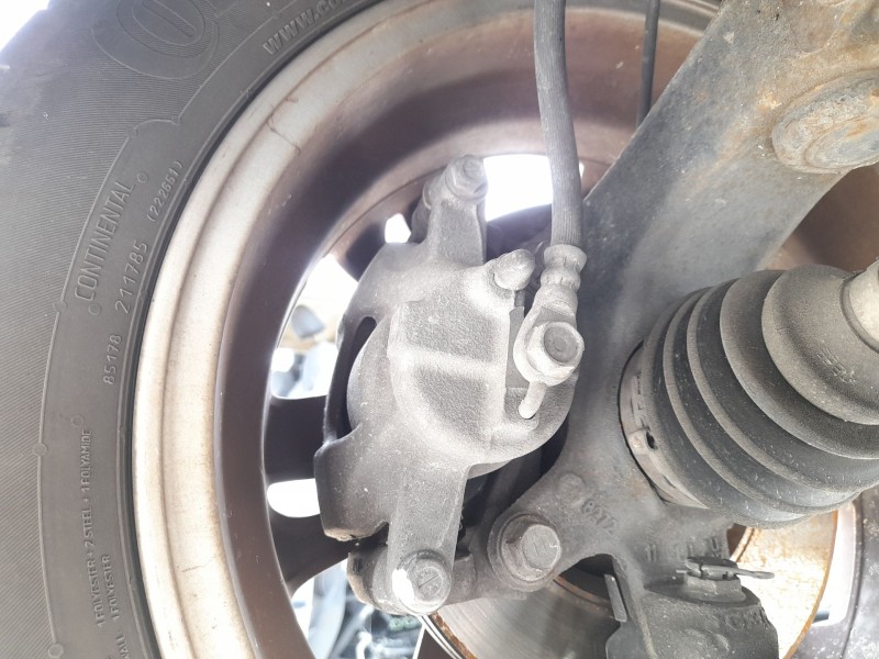 Recambio de pinza freno delantera derecha para toyota aygo (_b4_) 1.0 (kgb40) referencia OEM IAM 477300H010  