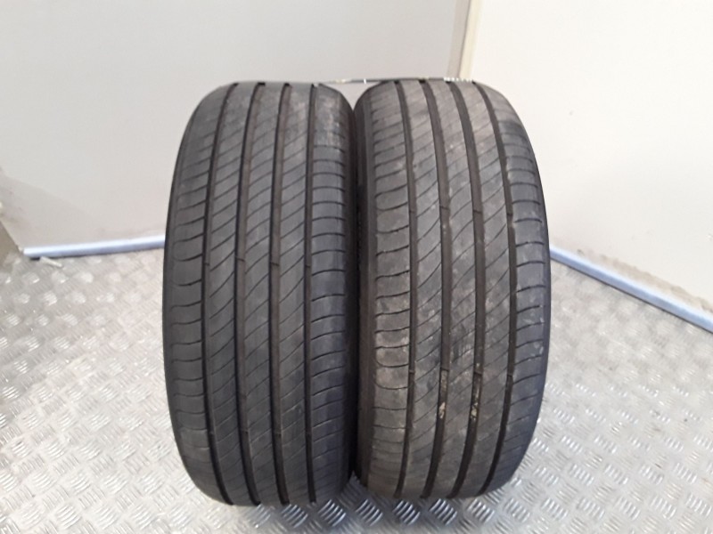 Recambio de neumatico pareja para neumaticos reutilizados - referencia OEM IAM 205551694V MICHELIN 205/55/16/94V