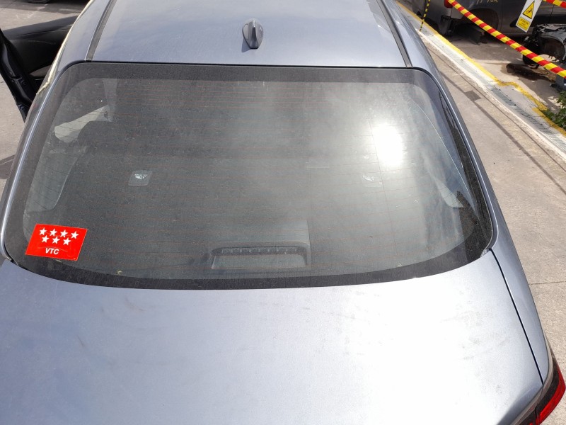 Recambio de luna trasera para toyota corolla sedán (_e21_) 1.8 vvti hybrid (zwe211, mzea12) referencia OEM IAM 6480102571  