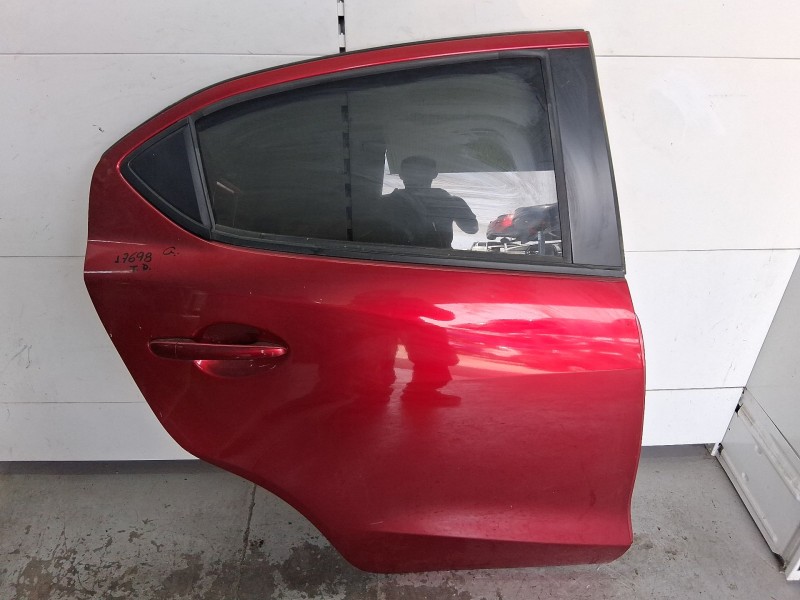 Recambio de puerta trasera derecha para mazda 2 hatchback (dl, dj) 1.5 skyactiv-g referencia OEM IAM D0Y07202XK  