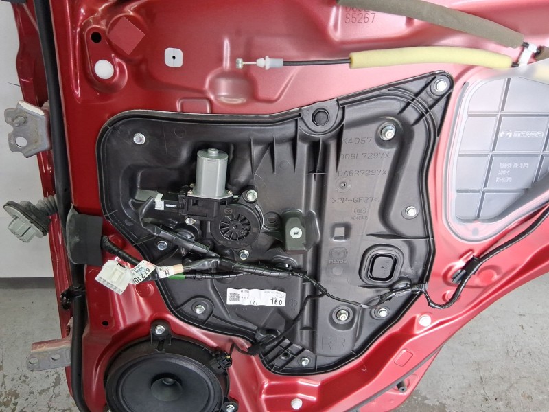 Recambio de elevalunas trasero derecho para mazda 2 hatchback (dl, dj) 1.5 skyactiv-g referencia OEM IAM D09L72590A  