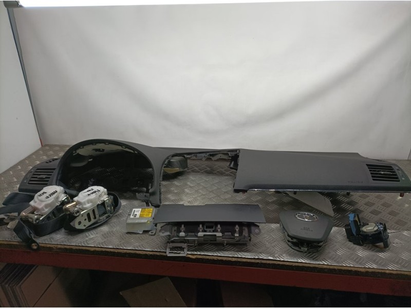 Recambio de kit airbag para toyota avensis (t27) active referencia OEM IAM 4513005130C0  C/ SALPICADERO , PRETENSORES Y AIRBAG D
