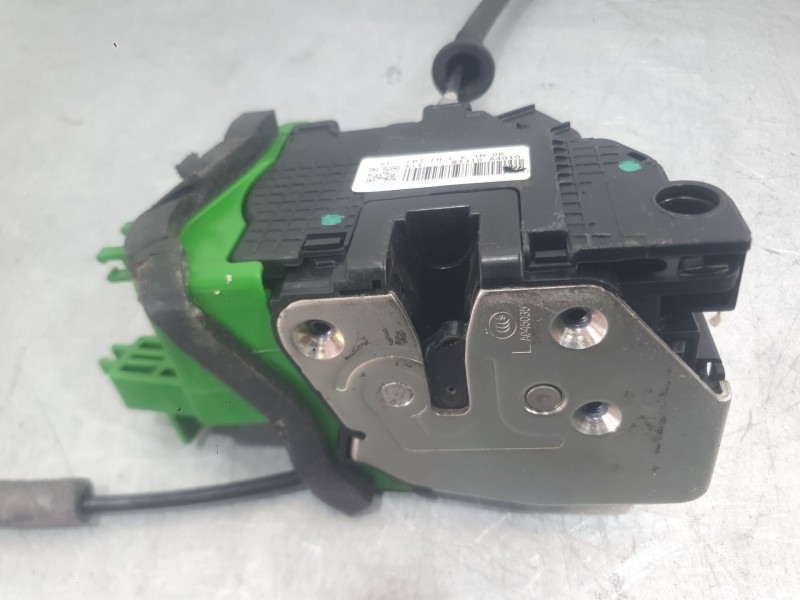 Recambio de cerradura puerta delantera izquierda para kia carens iv 1.7 crdi referencia OEM IAM 81310A4010 MONTADA EN PUERTA 