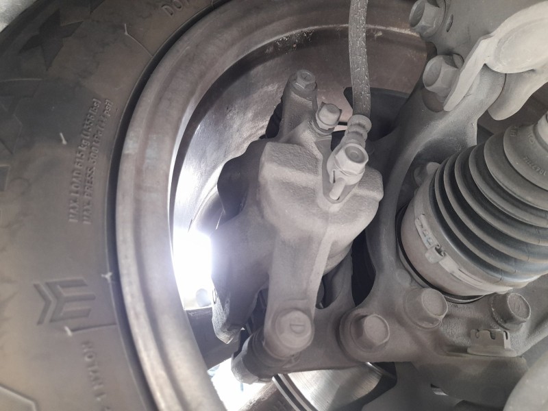 Recambio de pinza freno delantera derecha para toyota corolla sedán (_e21_) 1.8 vvti hybrid (zwe211, mzea12) referencia OEM IAM 