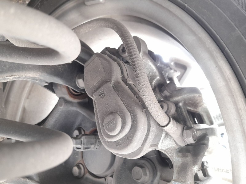 Recambio de pinza freno trasera derecha para toyota corolla sedán (_e21_) 1.8 vvti hybrid (zwe211, mzea12) referencia OEM IAM 47