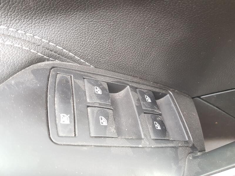 Recambio de mando elevalunas delantero izquierdo para opel insignia a sports tourer (g09) 1.6 cdti (35) referencia OEM IAM 22915