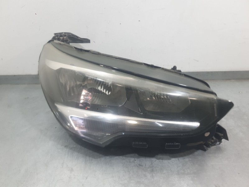 Recambio de faro derecho para opel corsa f (p2jo) 1.2 (68) referencia OEM IAM 9829465380  