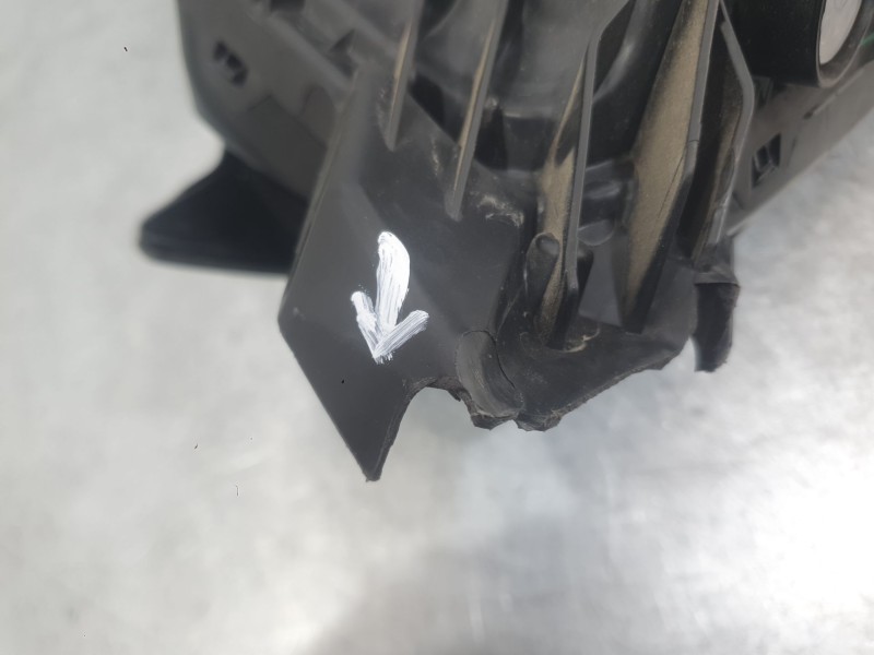 Recambio de faro derecho para opel corsa f (p2jo) 1.2 (68) referencia OEM IAM 9829465380  
