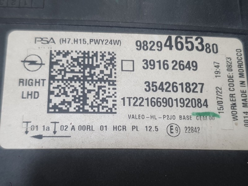 Recambio de faro derecho para opel corsa f (p2jo) 1.2 (68) referencia OEM IAM 9829465380  