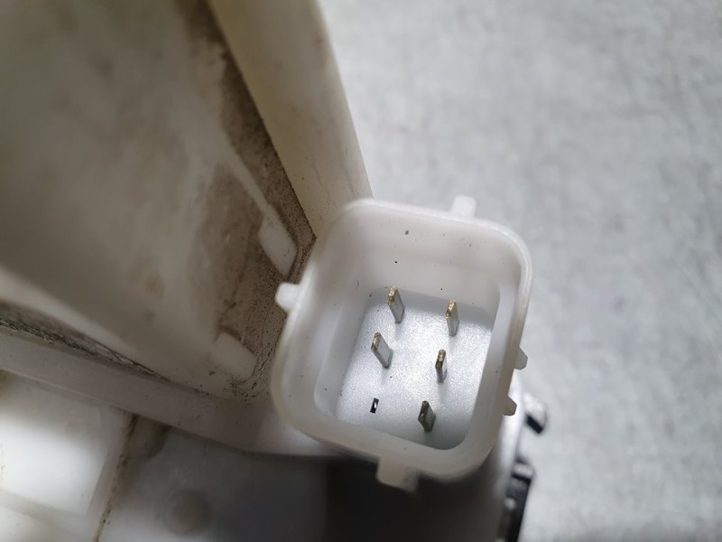 Recambio de cerradura puerta delantera izquierda para fiat nuova 500 (150) lounge referencia OEM IAM 51935118 A071875 5 PINES