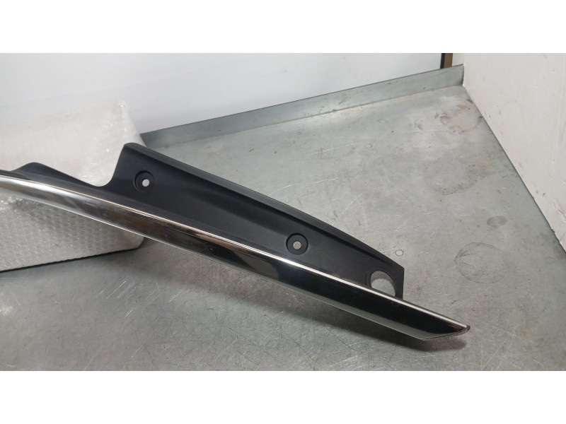 Recambio de moldura para opel insignia b sports tourer (z18) 1.6 cdti (35) referencia OEM IAM 39180598 MOLDURA SUPERIOR ALETA RA
