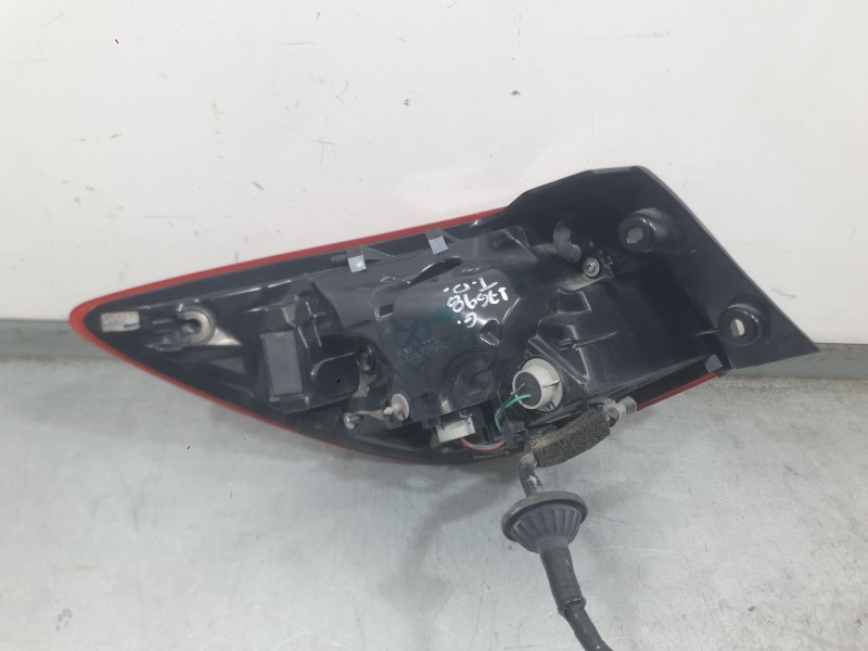 Recambio de piloto trasero derecho exterior para mazda 2 hatchback (dl, dj) 1.5 skyactiv-g referencia OEM IAM DB5J51150D  