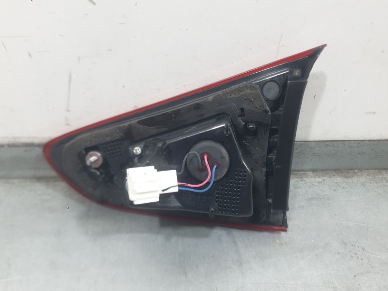 Recambio de piloto trasero izquierdo interior para mazda 2 hatchback (dl, dj) 1.5 skyactiv-g referencia OEM IAM DB5J513G0B  