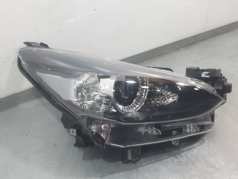 Recambio de faro derecho para mazda 2 hatchback (dl, dj) 1.5 skyactiv-g referencia OEM IAM DB5J510K0A  