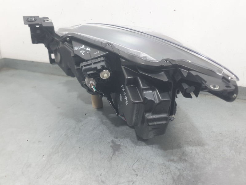Recambio de faro derecho para mazda 2 hatchback (dl, dj) 1.5 skyactiv-g referencia OEM IAM DB5J510K0A  